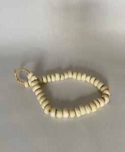 Flat bone necklace, natural