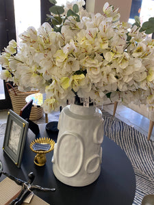 White bougainvillea flower