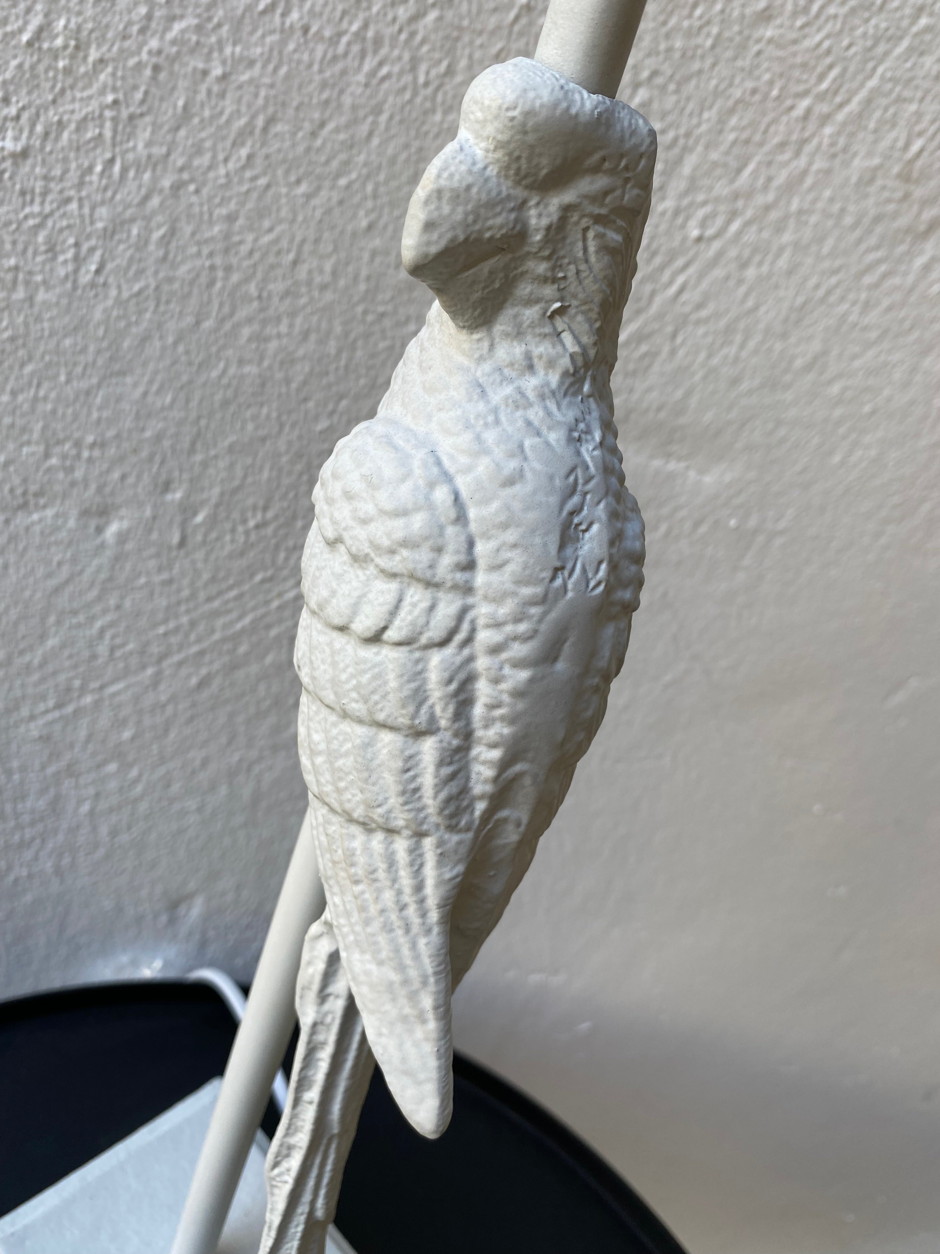 Parrot white lamp base